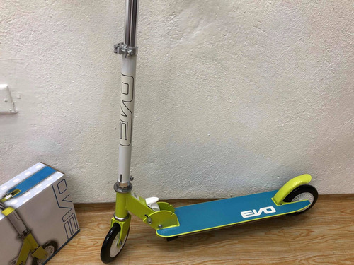 Scooter Patineta Con Luces Para Niña Nuevo