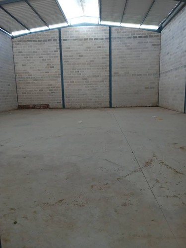 Galpón Industrial A Estrenar, Al Mejor Precio Por M². Tcl G 4869214