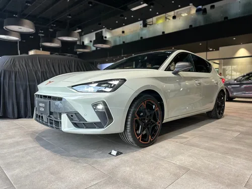 Cupra Leon 300Hp