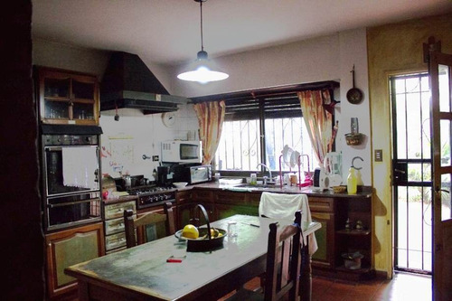 Imagen 6 de 14 de Chalet En Venta En Haedo Norte
