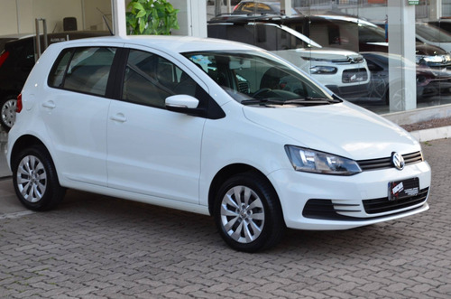Imagem 2 de 13 de Volkswagen Fox 1.6 Msi Trendline 8v Flex 4p Manual