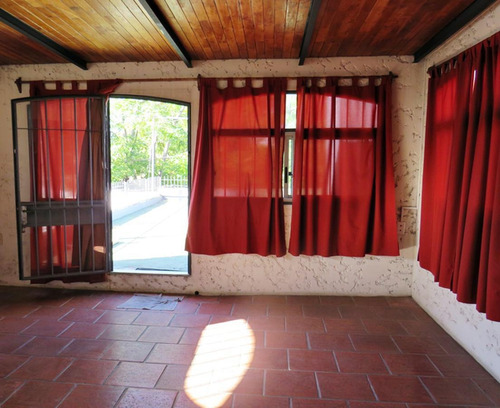 Venta Excelente Casa La Teja Impecable, 3 Dormitorios