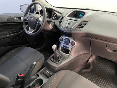 Ford Fiesta Se 1.6 Gris Aa080
