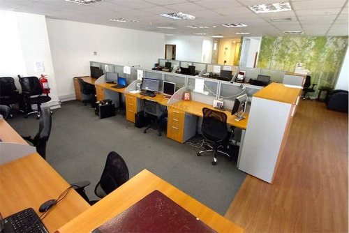 Imagen 7 de 20 de Amplia Oficina En Ciudad Empresarial
