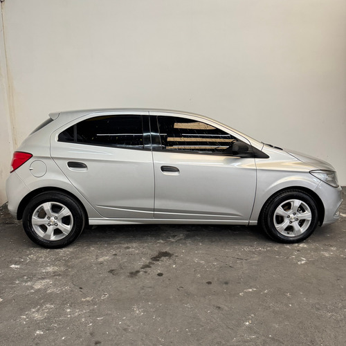 Chevrolet Onix ONIX HATCH JOY 1.0 8V FLEX 5P MEC.