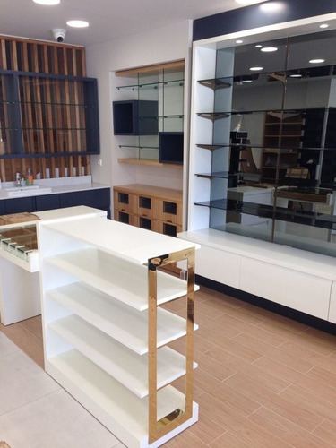 Imagen 2 de 10 de Gondolas Y Muebles Para Tiendas