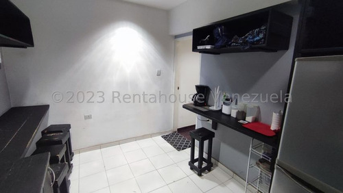 Se Vende Galpón En Boleíta Sur 24-5359 Cs