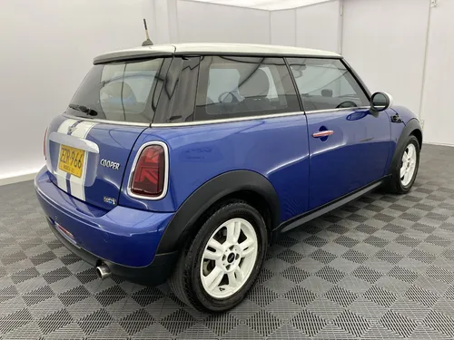 Mini Cooper R56 1.6 Coupe
