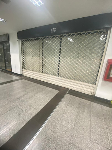 Local Comercial En Alquiler En C.c. Plaza Las Américas El Cafetal
