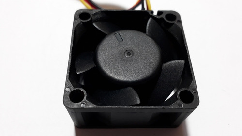 Cooler 40x40x20mm 12v 0.40a Avc Ds04020b12s 3 Fios (Usado)