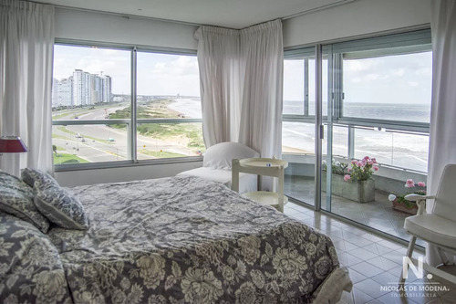 Apartamento En Venta En Zona Privilegiada