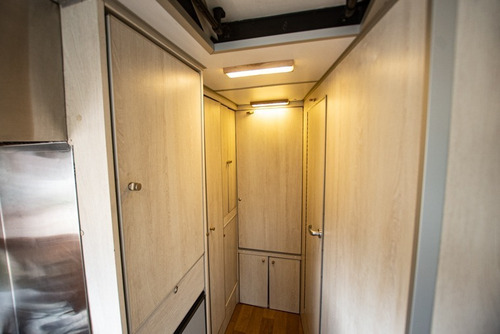 Imagen 21 de 25 de Motorhome Super Equipado - Iveco Daily 50c16 2014