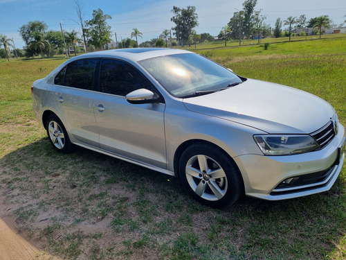Volkswagen Vento 2.5 Luxury 170cv