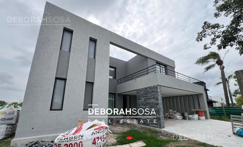 Hermosa Casa A La Venta En Puertos Del Lago - Ceibos, Escobar Zona Norte