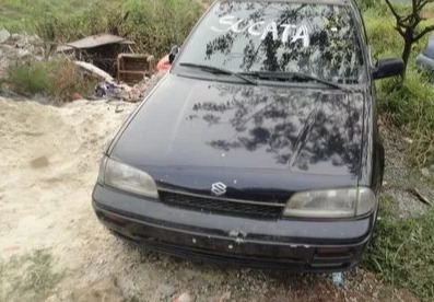 Sucata Suzuki Swift ( P/ Retirada De Peças).