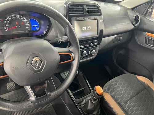 Renault Kwid 1.0 12V SCE FLEX OUTSIDER MANUAL