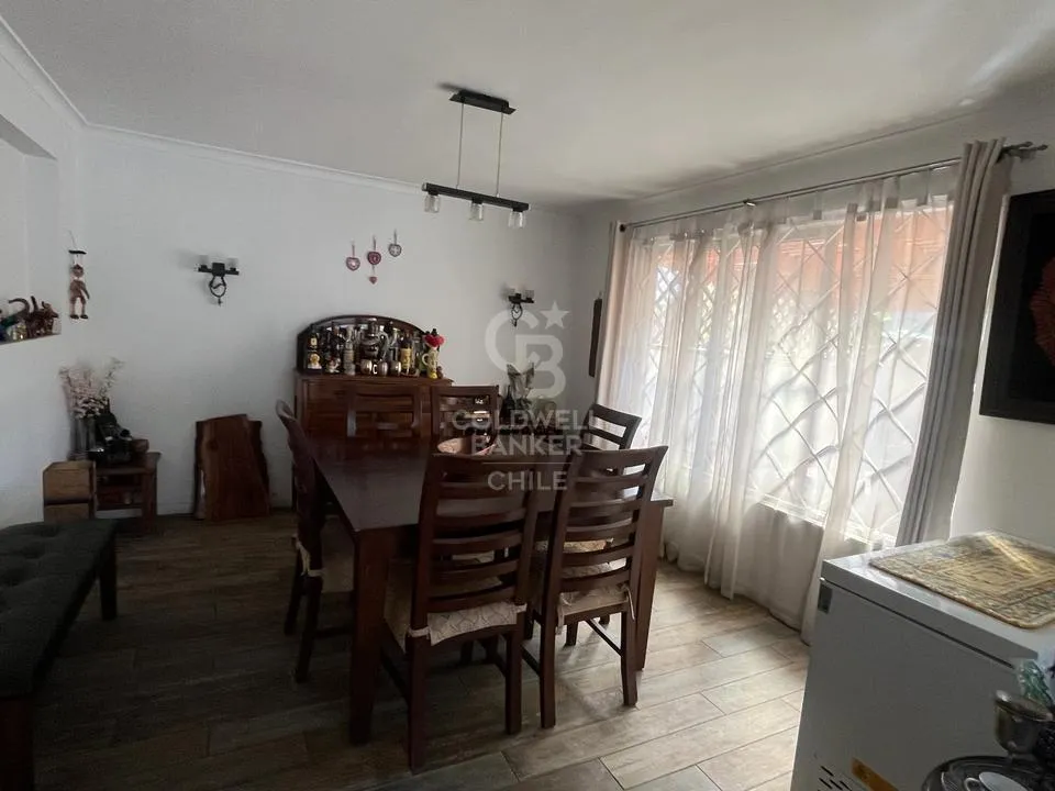 Imagen 4 de 17 de Casa A Pasos De Metro Principe De Gales