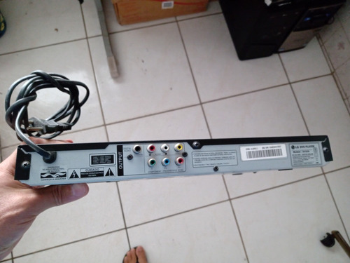 Imagem 5 de 7 de Aparelho De Dvd-LG Dv556 Lei A Descrição!