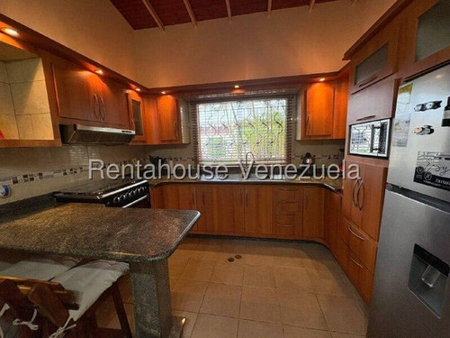 Fredxia Castillo Vende Bella Hermosa Casa En Cabudare # 26-233