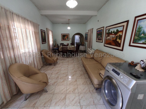 Imagen 8 de 13 de En Venta Casa Con Gran Potencial Comercial