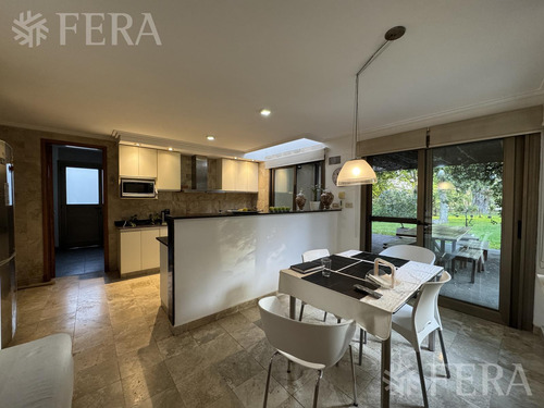 Venta De Casa 5 Ambientes En Country Abril-barrio Araucarias
