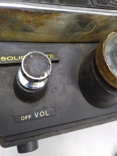 Televisor Portátil Sony Solid State Modelo 900-retrô-anos 60 (Usado)