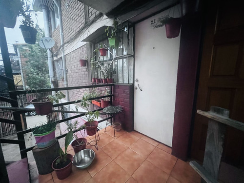 Departamento En Venta De 2 Dorm. En La Granja