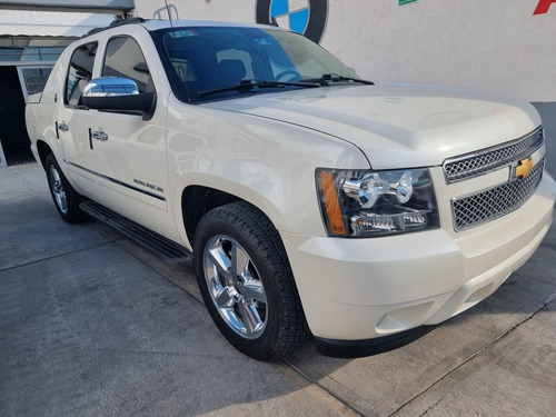 Imagen 2 de 11 de Chevrolet Avalanche Black Diamond 2013