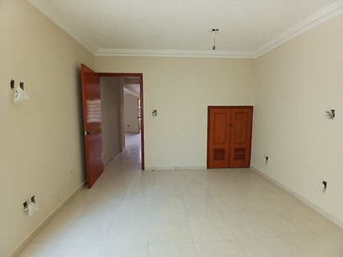 Casa En Venta En Veracruz, Colonia Granjas, Veracruz