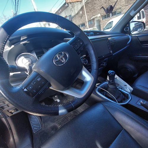 Toyota Hilux Pick-up 2.8 Cd Srx 177cv 4x4