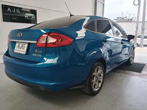 Ford Fiesta 1.6 Sportback Mecánica