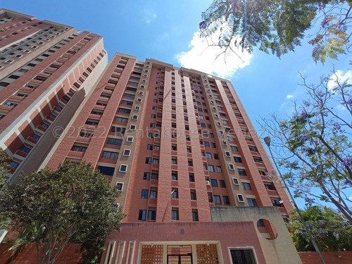 Imagen 1 de 13 de Rentahouse Celeste Nuñez 04244475408 Cod #22-23727