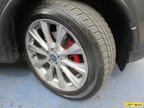 Ford Escape TITANIUM 4X4 2000CC AT AA