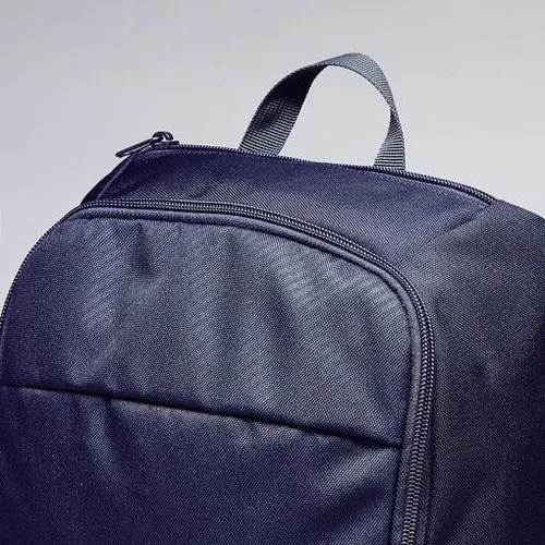 Adidas originals mochila hot sale quechua