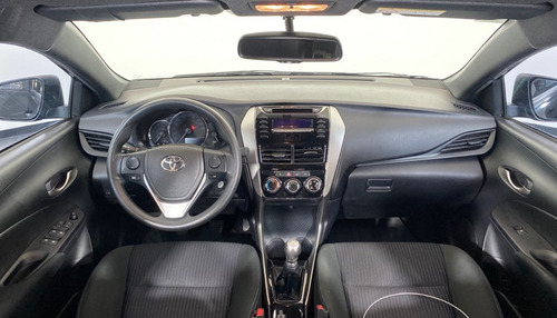 Imagem 11 de 15 de 130740 - Toyota Yaris 2019 Com Garantia
