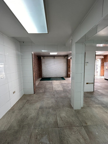 Casa Con Destino Comercial Y Recepciones Finales Al Día