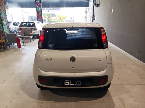 Fiat Uno Uno Attractive 1.4 8V (Flex) 4p