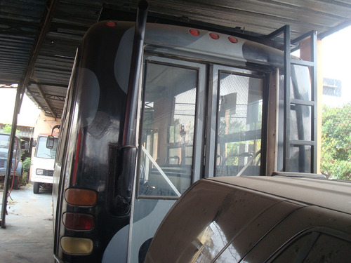 Micro-onibus Mb Acello 915c Ano 2002 Ideal Para Motor-homer