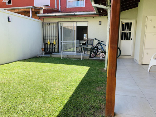 Imagen 27 de 30 de Casa Duplex De 5 Ambientes , 4 Dormitorios - Barrio Democracia , Ciudad Evita
