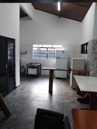 Imagem 15 de 19 de Chácara 300m2, Casa 80m2, 1 Dormitório, 1 Banheiro, 1 Vaga De Garagem, Ótima Localização, Rica Em Água Com Rio No Fundo, Churrasqueira E Fogão A Lenha - Ch00286 - 71019215