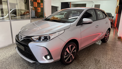 Toyota Yaris 1.5 107cv Xls Cvt