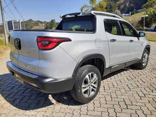 Imagem 6 de 12 de Fiat Toro 2.0 16v Turbo Diesel Volcano 4wd At9