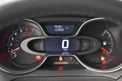 Imagen 11 de 15 de Renault Captur 2.0 Intens 2016 La Plata 881
