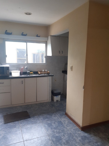 Imagen 4 de 19 de Vendo Casa En Avenida Mts Centro Comercial P. Único 400m2