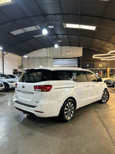Kia Carnival 2.2 Crdi Ex Premium Avn