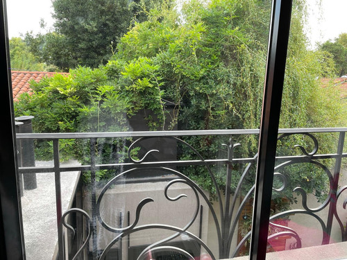 Casa En Venta - 3 Dormitorios 3 Baños - Cochera - 250mts2 - Temperley