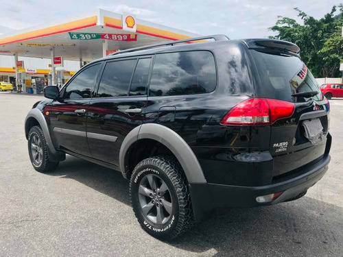 Mitsubishi Pajero Outdoor