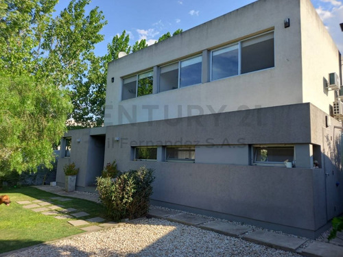 Imagen 1 de 30 de Venta Casa En Joaquín Gorina