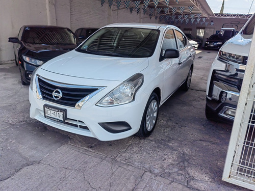 Nissan Versa 1.6 Drive Mt