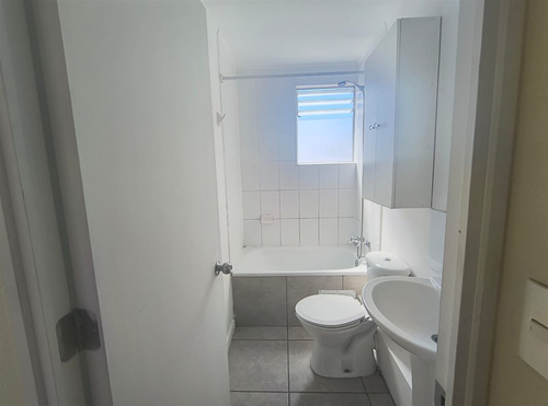 Casa En Venta De 2 Dorm. En Coquimbo